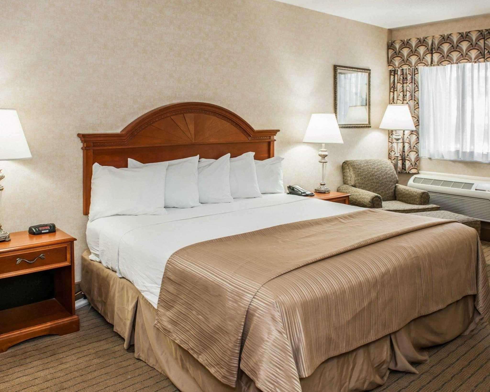 Quality Inn Castleton Εξωτερικό φωτογραφία