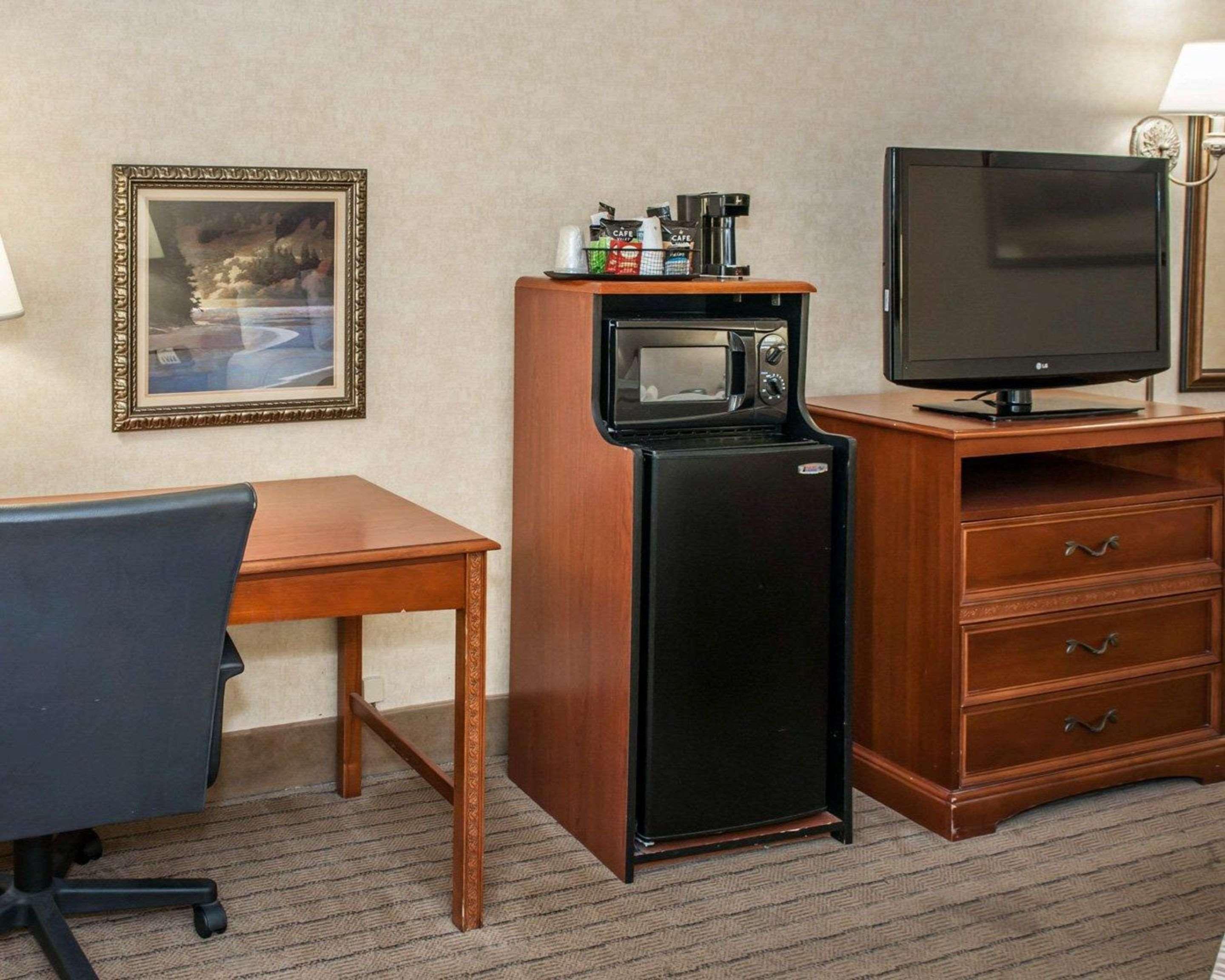 Quality Inn Castleton Εξωτερικό φωτογραφία