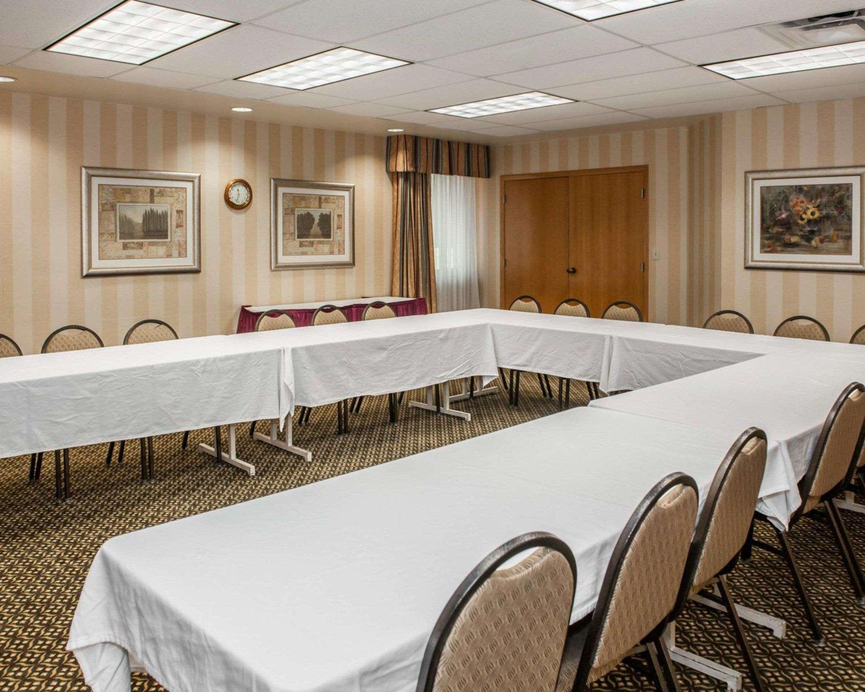 Quality Inn Castleton Εξωτερικό φωτογραφία