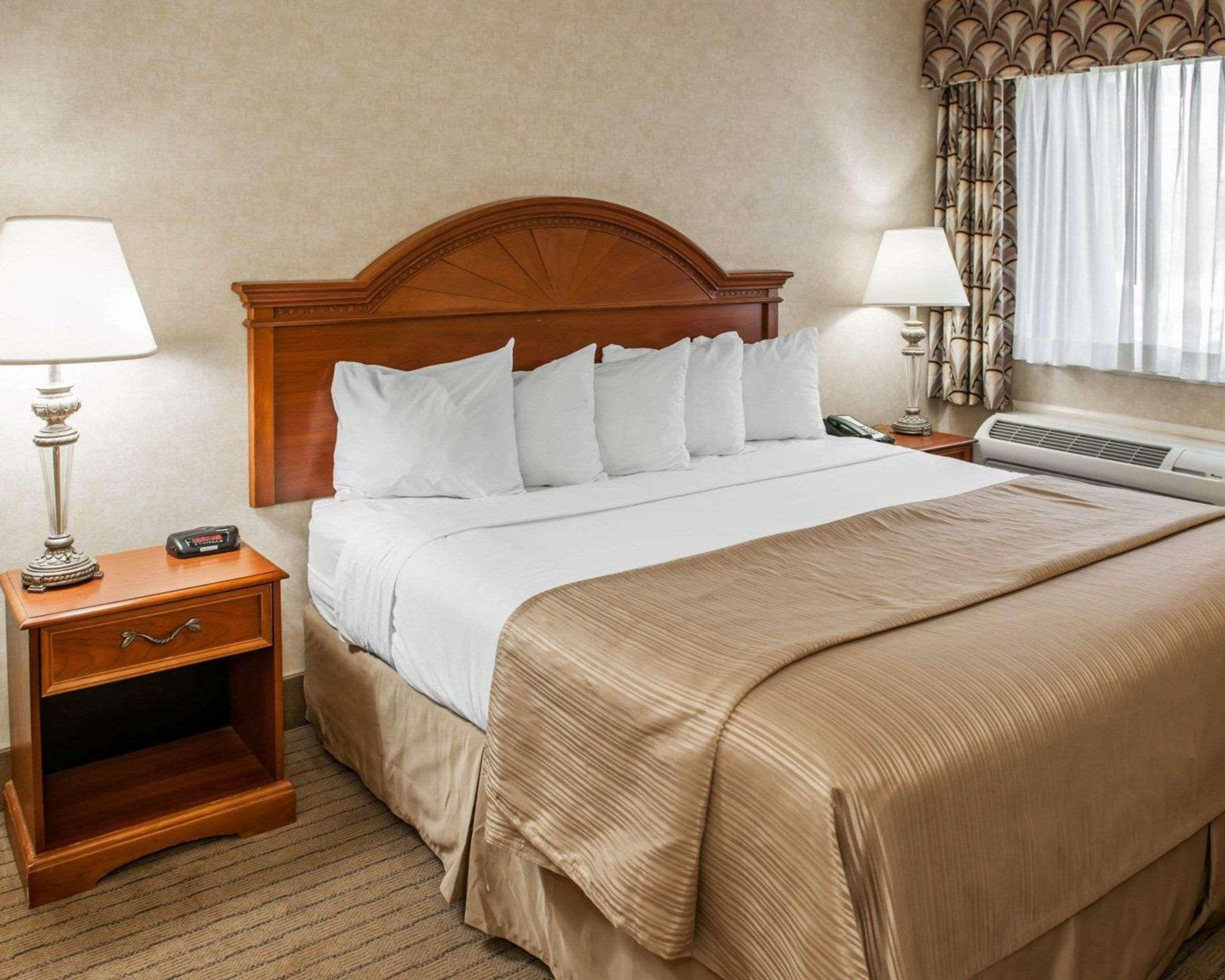 Quality Inn Castleton Εξωτερικό φωτογραφία