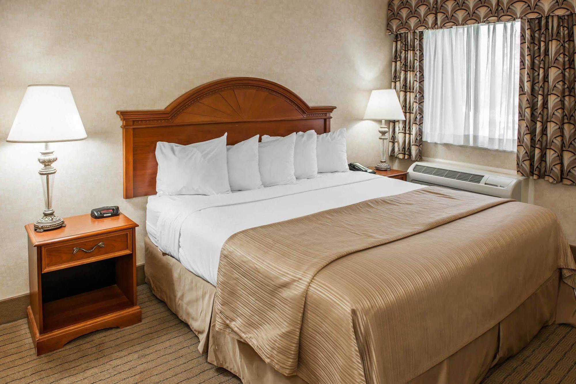 Quality Inn Castleton Εξωτερικό φωτογραφία